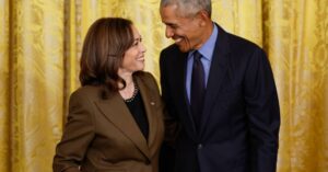 Como Obama teve papel ativo para turbinar trajetória política de Kamala